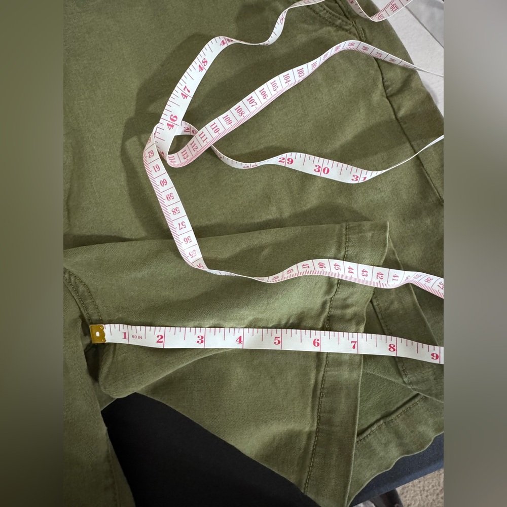 Kut From The Kloth Women's Catherine Shorts Olive Size 16 - Picture 7 of 10